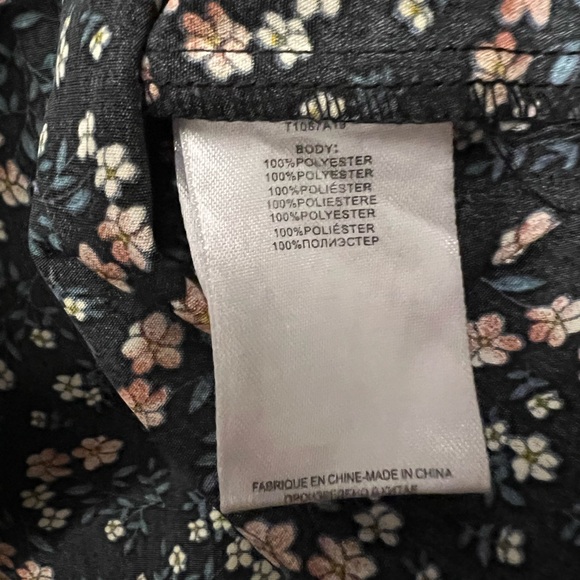 EUC Molly Bracken Floral Ruffle Top Size Large - Picture 6 of 8